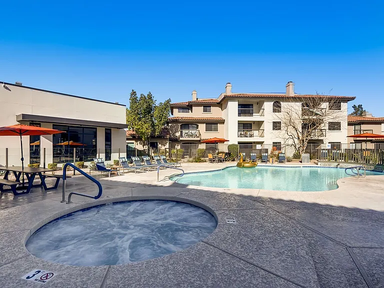 Chazal Scottsdale — Photo 30