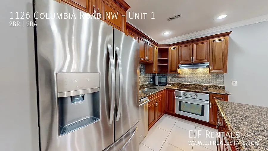 1126 Columbia Rd NW APT 1 photo 1