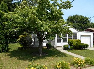 183 Sinclair Ave, Cranston, RI 02907