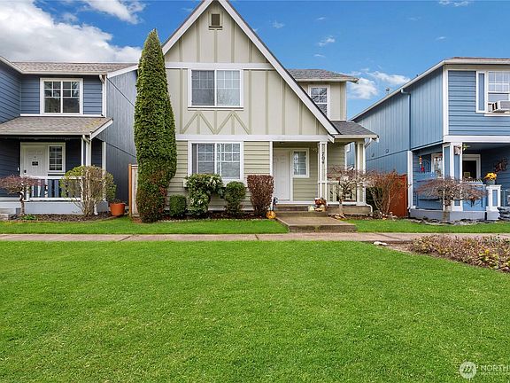 2nd image of 704 29th Avenue SE
