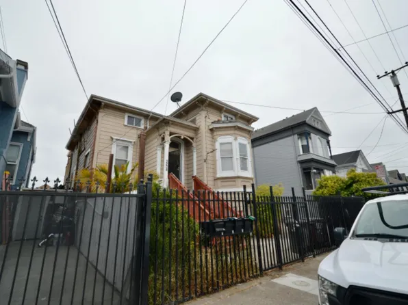 3238 Adeline St, Oakland, CA 94608