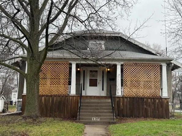 430 S 4th St, Moberly, MO 65270