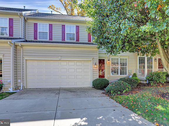 3rd image of 321 Donald Cir Unit 19