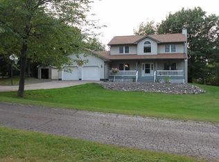 719 Orchard Ln, Ashland, WI 54806