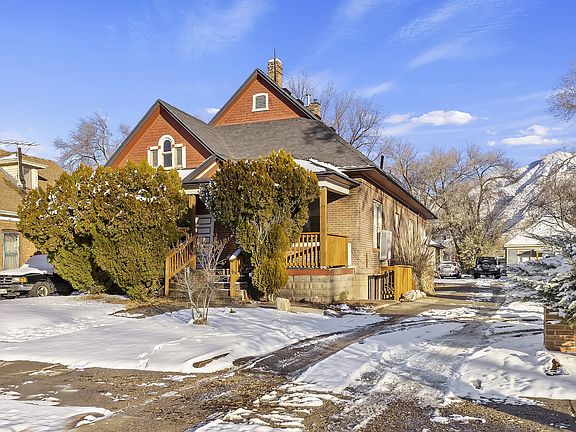 2nd image of 2928 Grant Ave