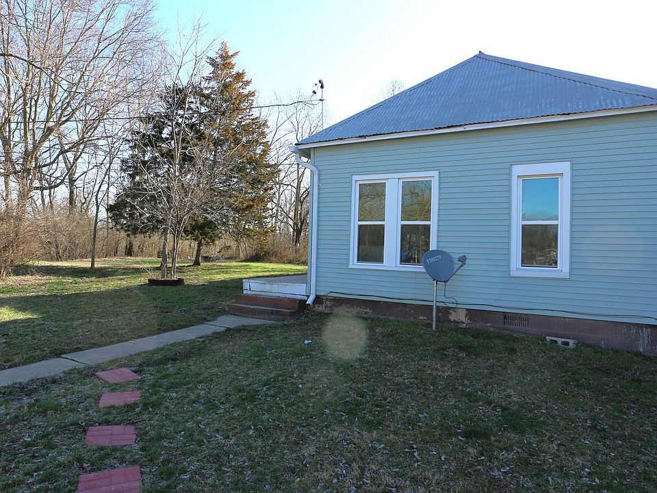 1st image of 321 S Main St