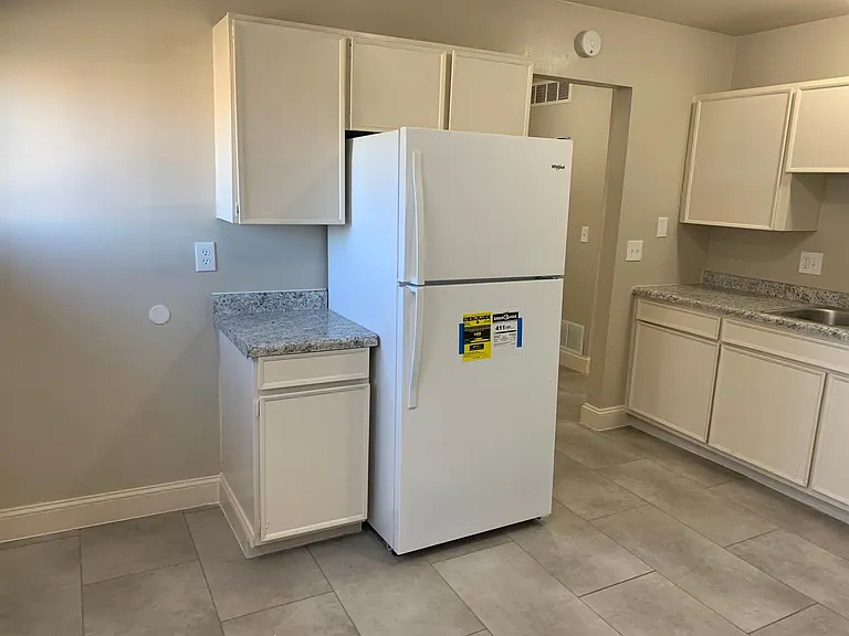 2314 W Savannah St — Photo 6