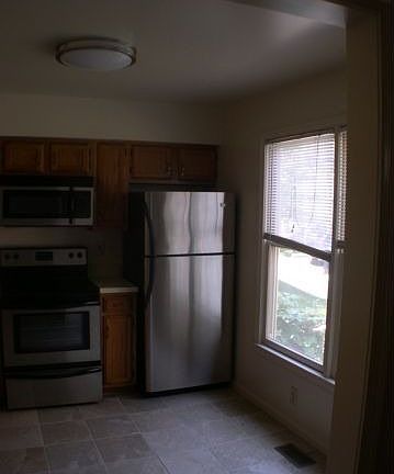 3rd image of 2975 Preston Heights Ct