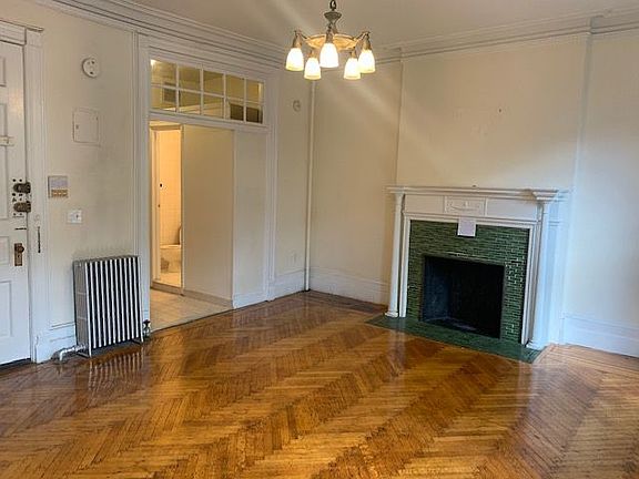 2nd image of 123 W 85th St Floor 4