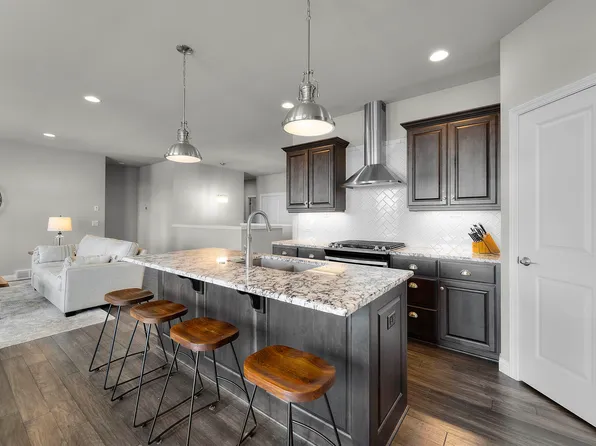 5531 Holscher Rd, Mc Farland, WI 53558