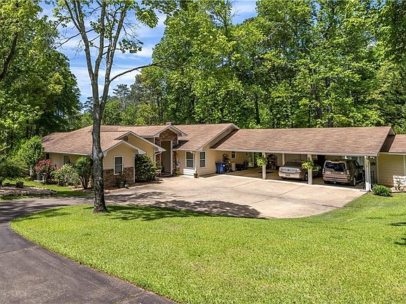 2nd image of 558 Lee Road 367