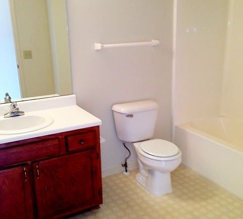 5th image of 11D Meadowood Glen Way