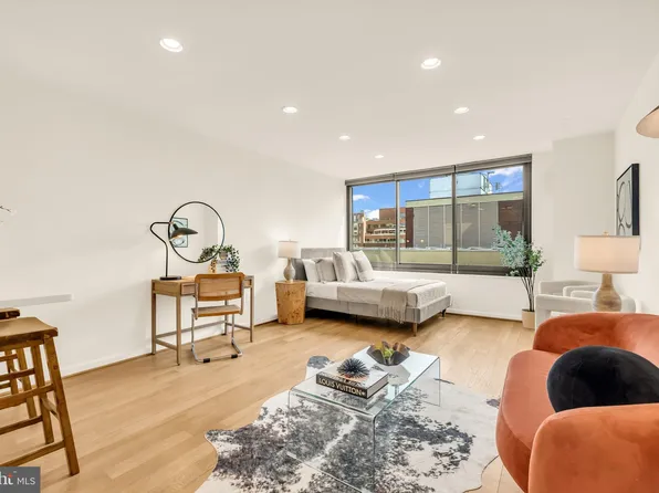 1301 20th St NW APT 1001, Washington, DC 20036