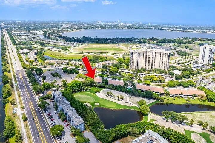 2517 Presidential Way #B — Photo 41