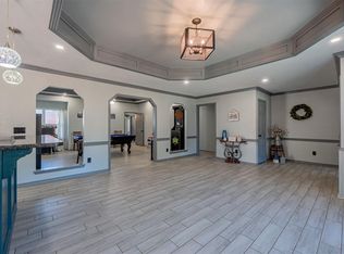 212 Sage Brush Rd, Yukon, OK 73099