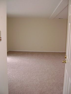 3rd image of 324 E Fulton St APT C