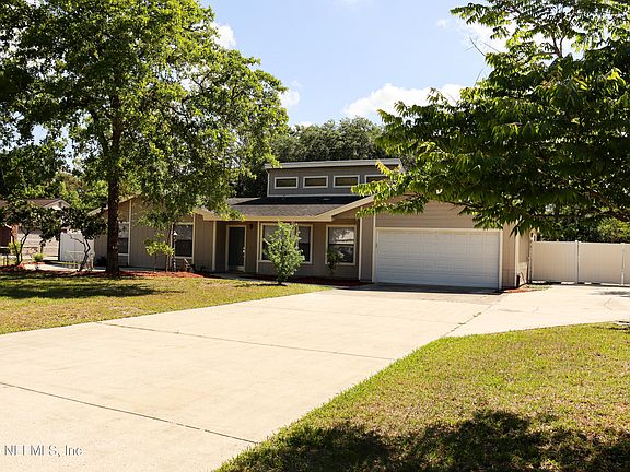 3rd image of 8147 CAYUGA Trail E