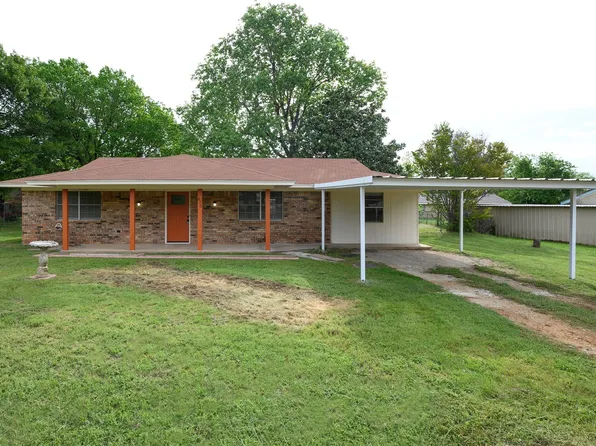 820 N Avenue A, Springtown, TX 76082