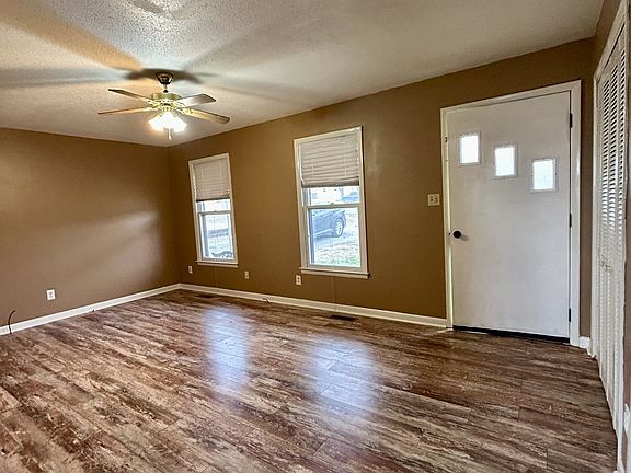 4th image of 120 Mason Dr