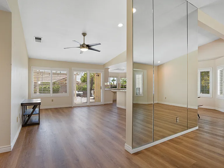 44210 Mariposa Ct — Photo 5