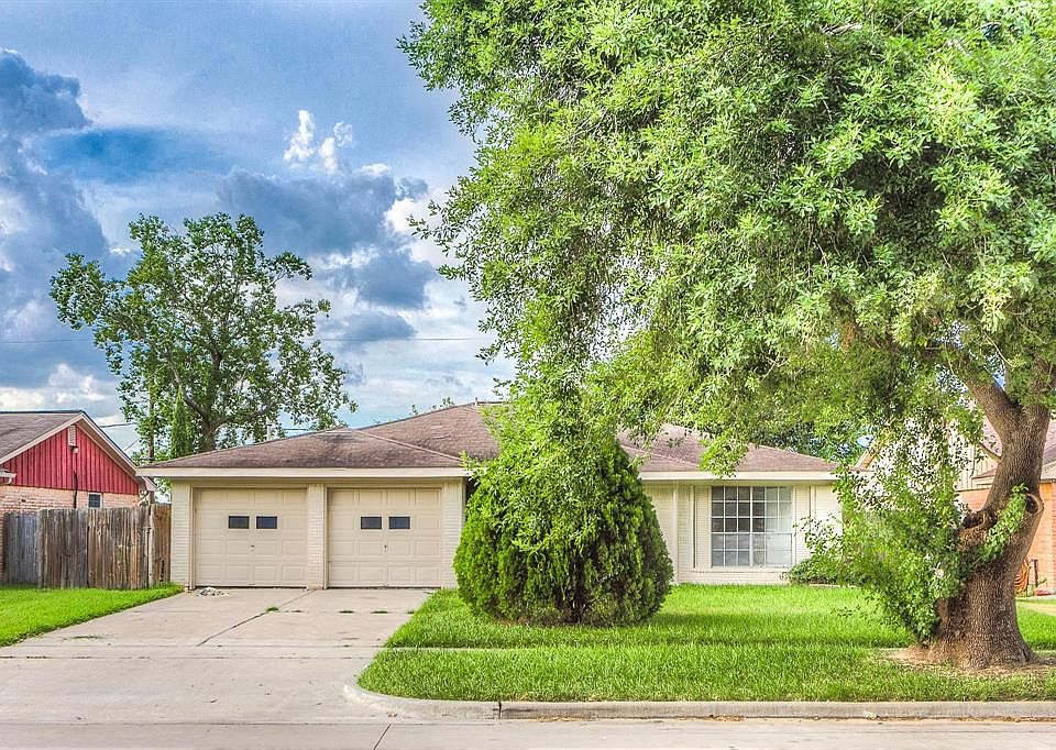 1st image of 4006 Dalmatian Dr