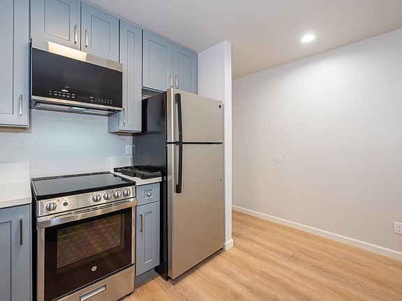 5th image of 4120 3rd Ave APT 208