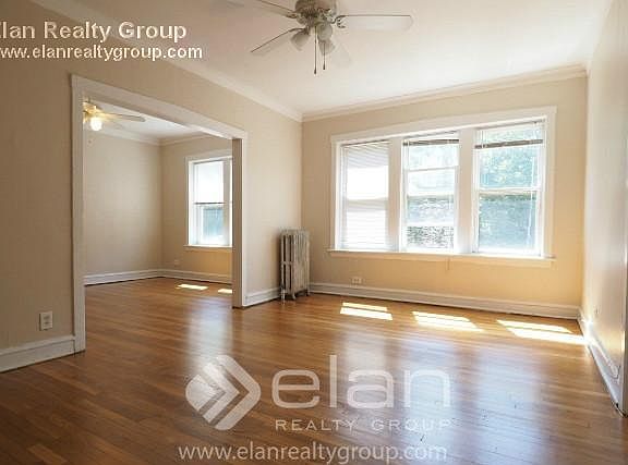 2nd image of 4043 N Mozart St APT 1W
