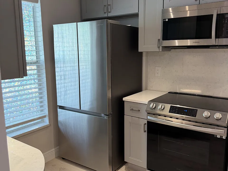 1901 Courtyard Way #102