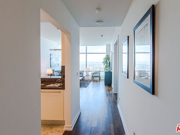 4th image of 900 W Olympic Blvd Unit 31F