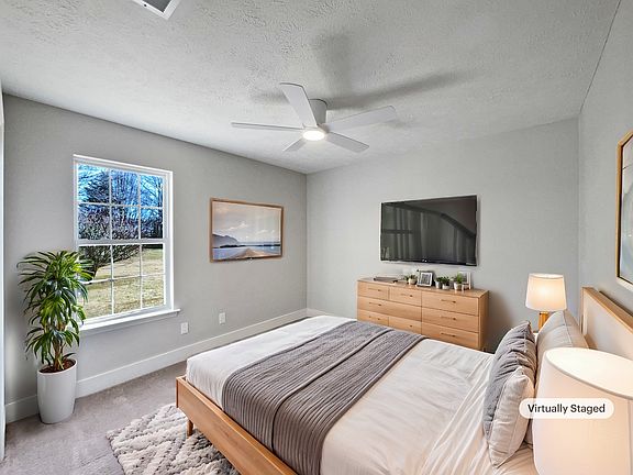 4th image of 108 Belinda Dr