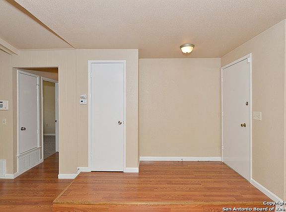 3rd image of 8251 Capricorn Dr