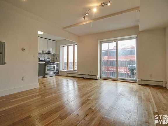 5th image of 279 Lee Ave #3C