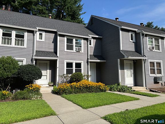 2nd image of 144 Fairway Drive #144