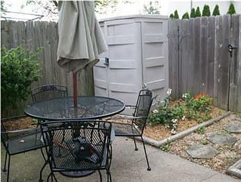 3rd image of 1051 Burdette Ave