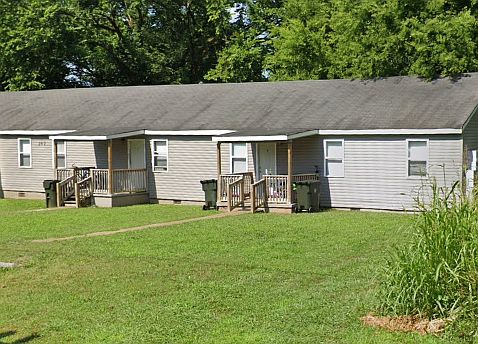 1st image of 202 Zierdt Rd #B
