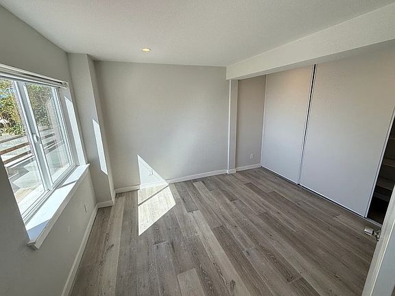 5th image of 1015 Euclid Ave #8