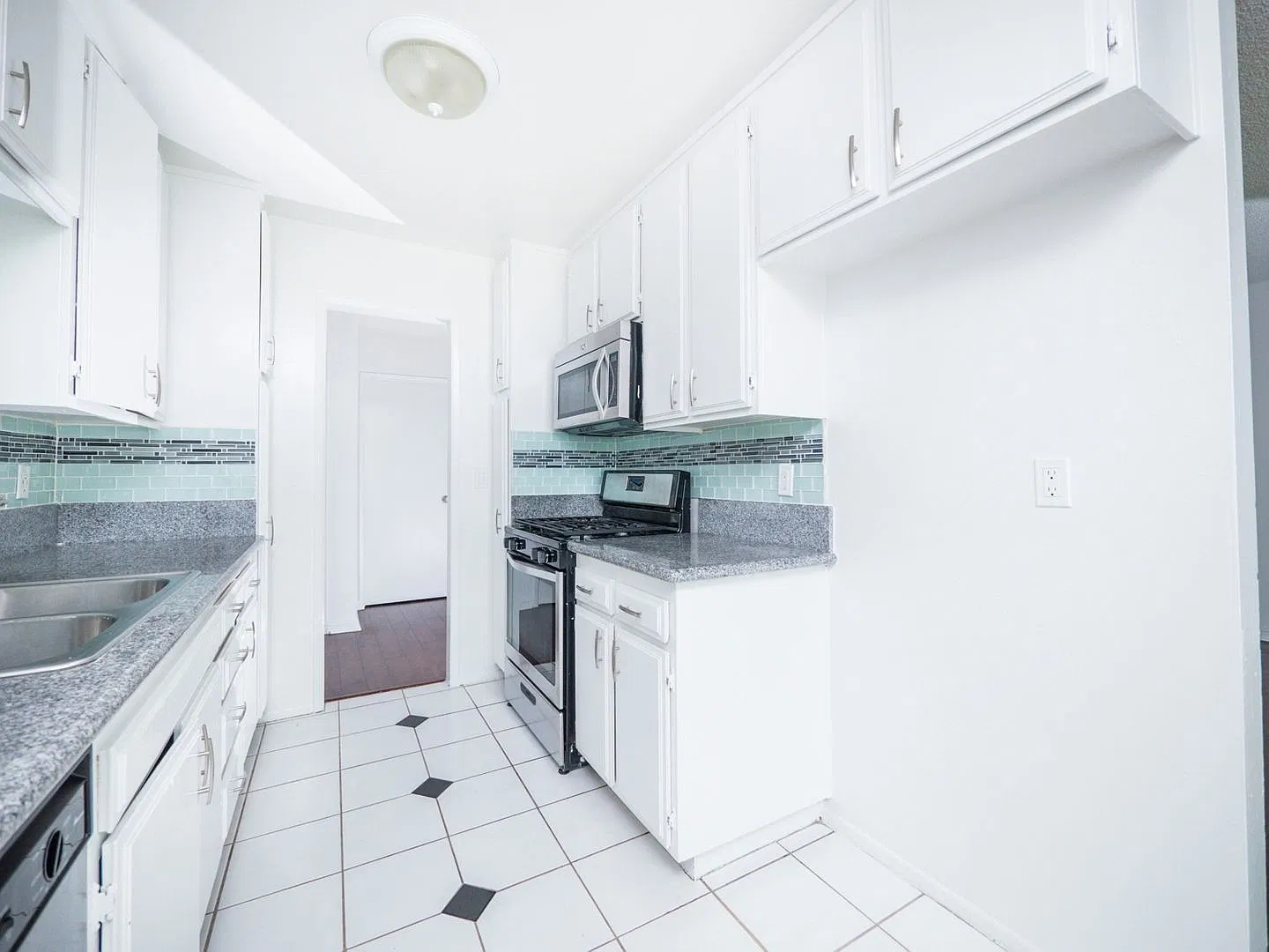 3327 Livonia Ave — Photo 2