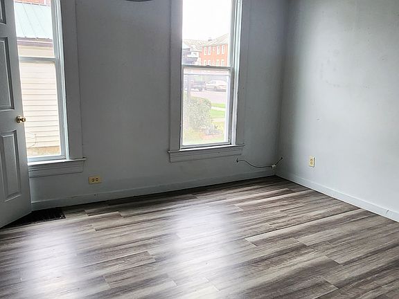 2nd image of 232 Hudson Ave #232