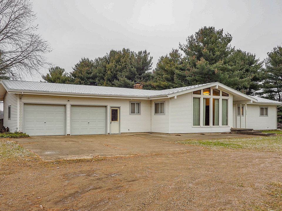 1st image of 48464 33rd St