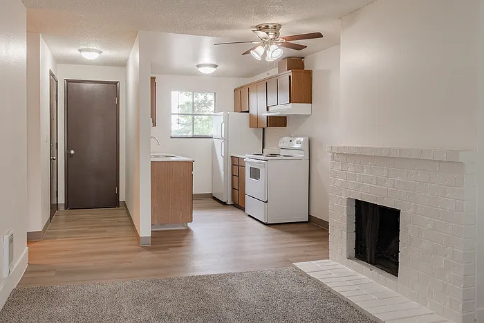 1346 NE 183rd Ave — Photo 4