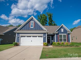 129 Picasso Trl, Mount Holly, NC 28120