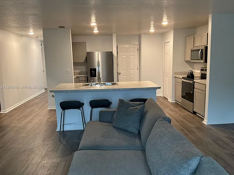 2180 SW Cameo Blvd — Photo 7