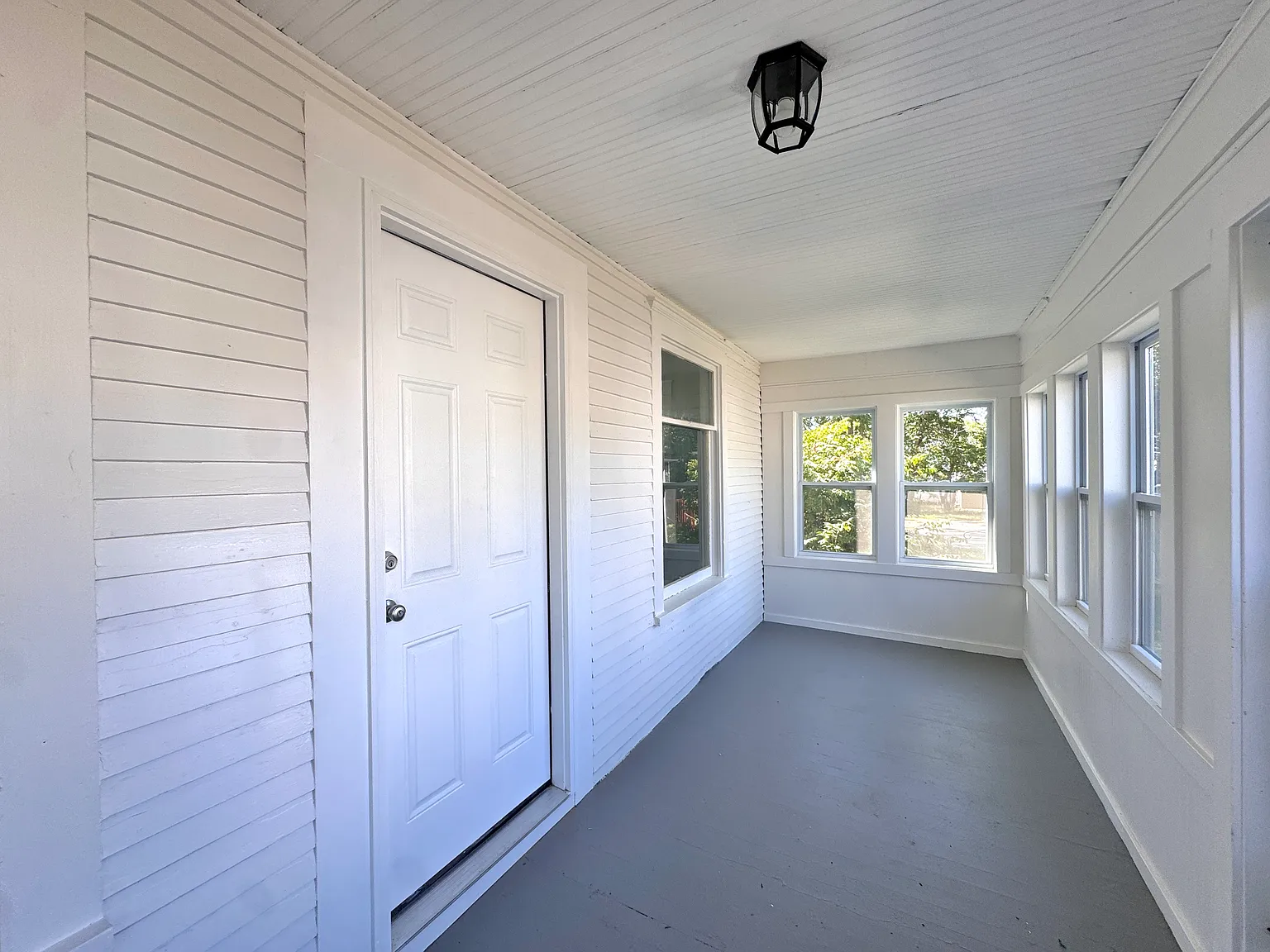 3 bed, $1,700 — Photo 2
