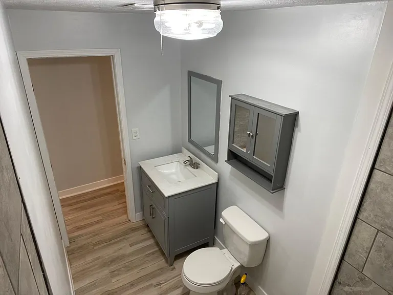 1314 Hoyt Ave — Photo 20
