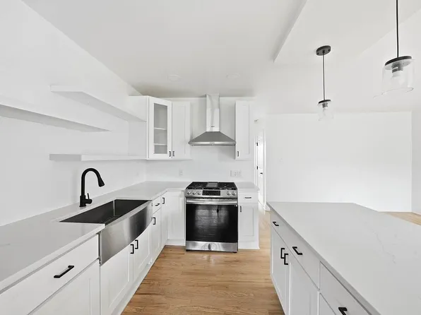 1181 E 84th St, Brooklyn, NY 11236