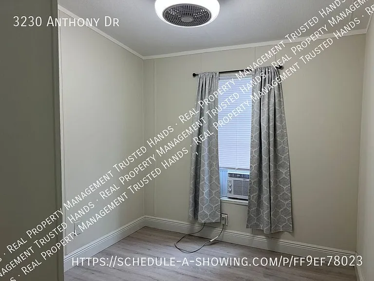 3230 Anthony Dr — Photo 7