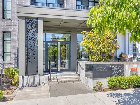 2nd image of 13929 Boulevard 109 #105