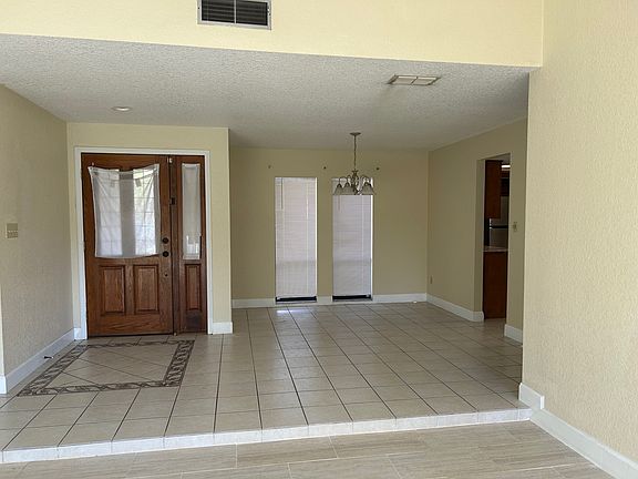 2nd image of 107 Holderness Dr