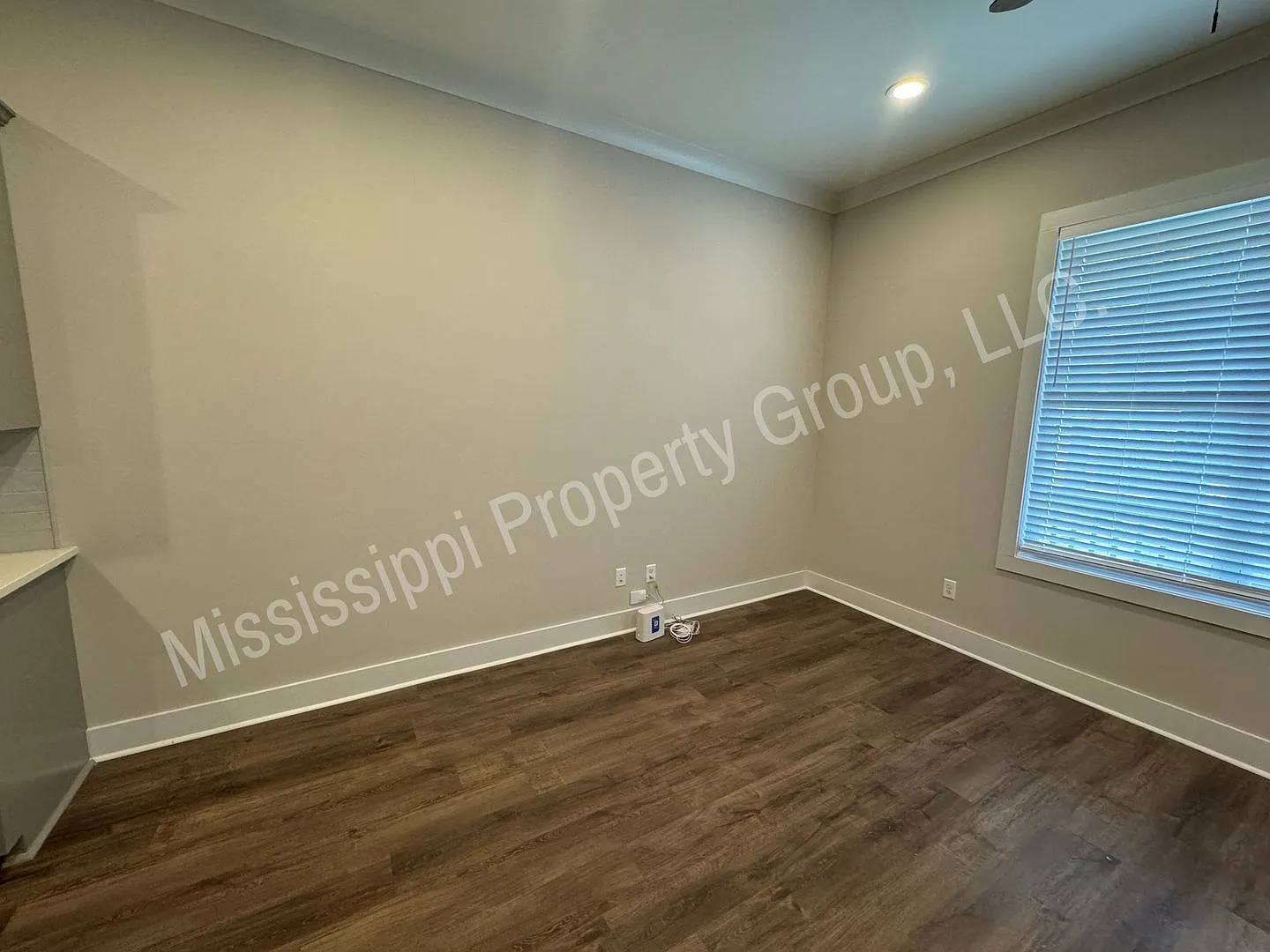 Savannah Square - 3BR/3BA For Rent — Photo 3