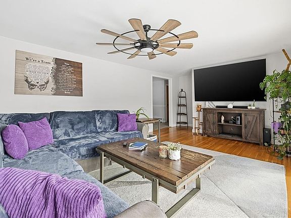 5th image of 15 Anita Rd